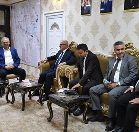 بالصور: تنفيذاً للبرنامج الذي وضعه الكاظمي لوزرائه في ذي قار .. وزير التربية يصل الناصرية