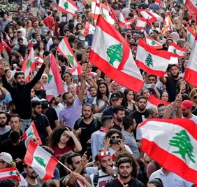 بعد اربعة عقود من انتهائها، شبح الحرب الأهلية يعود ثانية الى لبنان ..وثيقة أمنية تحذر من سيناريو دموي يهدد بيروت
