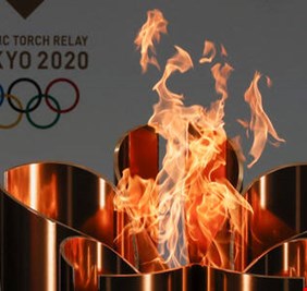 الشعلة الأولمبية تنطفئ في اليوم الأول لمسيرتها