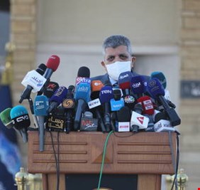 رئيس هيئة قناة السويس: 321 سفينة في وضع الانتظار منذ جنوح السفينة