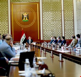 حكومة الكاظمي تتخذ  10 قرارات، من بينها منح الفنان محمد حسين عبد الرحيم وافراد أسرته (الفلسطينيين) المولودين والمقيمين في العراق جواز سفر عراقي