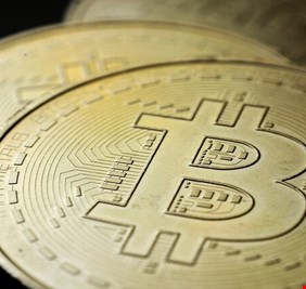 البيتكوين تسجل أعلى مستوى في أسبوعين