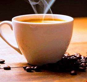 ما معدل تناول القهوة الصحي في اليوم؟