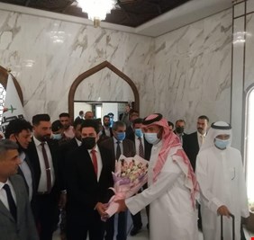 وفد الاتحادات الخليجية يصل البصرة ويبدأ أولى مهام عمله