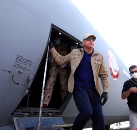 كلمة حق بحق الكاظمي .. رئيس الوزراء ينقل ضابط كبير من جهاز المخابرات الى المنافذ الحدودية، فلماذا سكتت الأقلام هذه المرة ؟!