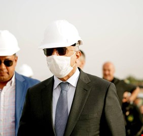 في سفرته الأخيرة للبصرة، الكاظمي لم ينم ( 65 ) ساعة، وديناميكيته وسرعة معالجاته لمشاكل الدولة، وحضوره في قلب الحدث تزيد شعبيته في العراق