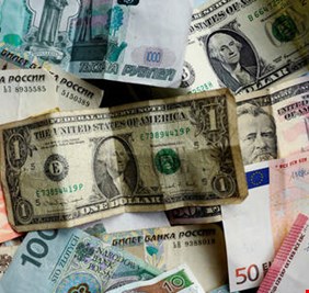 فيتش : عجز مالي بمعظم دول الخليج هذا العام