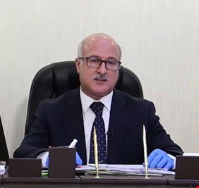 لظروف وأسباب عديدة .. وزير التربية (لا يعرف) مصير العام الدراسي الحالي!