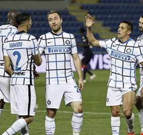 ساسولو ينصب إنتر ميلان بطلا 