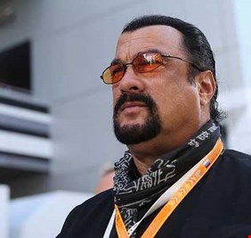 مادورو يعتزم تصوير فيلم مشترك مع ستيفن سيغال