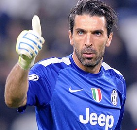 العروض تنهال على بوفون بعد إعلانه الرحيل عن يوفنتوس