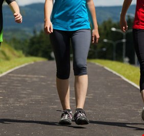 خبراء يزعمون الكشف عن عدد خطوات المشي يوميا الكافية 