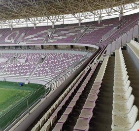 بالصور.. بعد أن أطلقت حكومة الكاظمي مستحقات الشركات المتوقفة منذ فترة ..ملعب الحبيبية يكتمل بناؤه ويستعد لاستقبال رواده