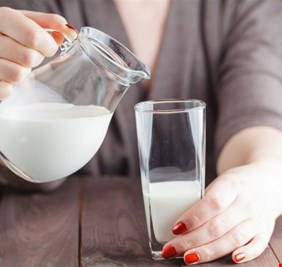 دراسة عالمية: كوب من الحليب يوميا قد يقي من أمراض القلب!