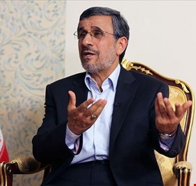 أحمدي نجاد مخاطباً الأمن الإيراني: أوقفوا مراقبتي واهتموا بحماية المنشآت النووية !