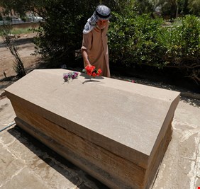 تقرير مثير عن والدة العراق الحديث .. هنا ترقد بسلام، (الخاتون) صانعة الملوك في العراق !