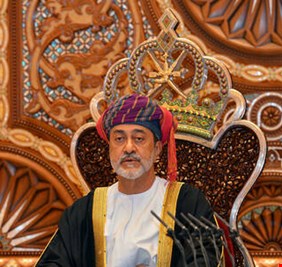 سلطنة عمان تفرج عن نشطاء اعتقلوا خلال احتجاجات على البطالة