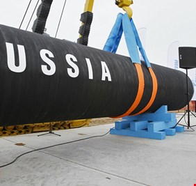 لرفع تجهيز الكهرباء الى 20 ساعة يومياً .. نائب يعرض أمام البرلمان مقترحاً لاستبدال الغاز الإيراني بالروسي