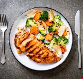 ماذا نأكل في العشاء ومتى نتعشى؟