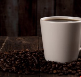 دراسة تكشف خطر القهوة على البصر