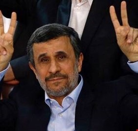 أحمدي نجاد: أكبر مسؤول إيراني لمكافحة التجسس الإسرائيلي كان جاسوسا لإسرائيل