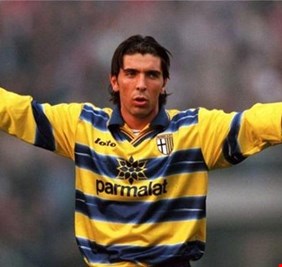 بوفون يعود إلى بارما بعد 20 عاما من رحيله