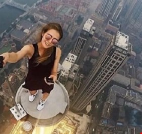 في يوم السيلفي.. 6 حقائق عن 