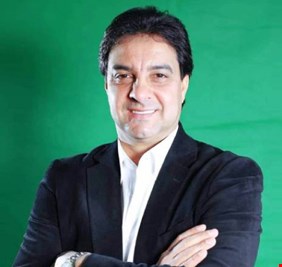 الحكومة العراقية تشطب قرضاً بذمة الراحل أحمد راضي