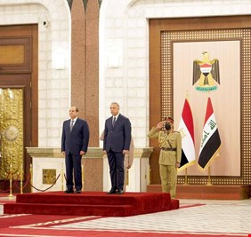 رئيس الوزراء مصطفى الكاظمي يستقبل الرئيس المصري عبد الفتاح السيسي