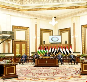 الكاظمي يعلن الوصول إلى مرحلة تنفيذ المشاريع المنبثقة عن القمة الثلاثية