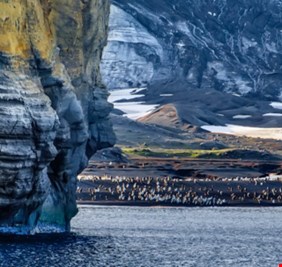 بحيرة عملاقة في أنتاركتيكا تختفي فجأة في حدث تلاش ضخم!