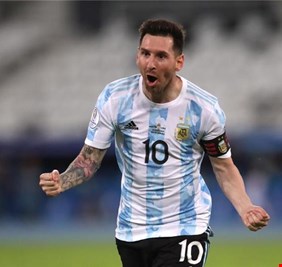 نجم النجوم ميسي يسجل هدفين، ويقود الأرجنتين الى ربع نهائي كوبا أمريكا متصدراً المجموعة