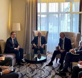 البرلمان الاوروبي يشيد بابتعاد حكومة الكاظمي عن 