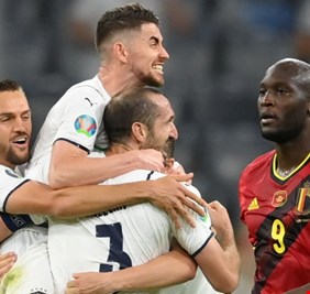 إيطاليا تتلقى ضربة موجعة وتفسد احتفالات تأهلها لنصف نهائي كأس أوروبا