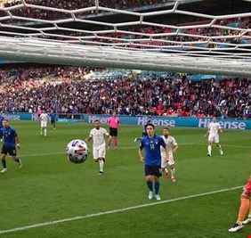 الإيطالي فيديريكو كييزا يحطم رقم والده بعد 25 سنة