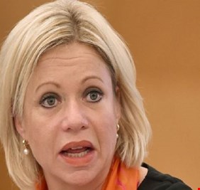 بلاسخارت: الهجمات المستمرة تدفع العراق للمجهول وشعبه قد يدفع ثمناً باهظاً