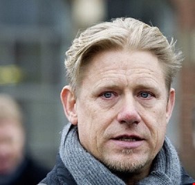 شمايكل منفعلا: ضربة جزاء إنجلترا أمام الدنمارك فضيحة تحكيمية