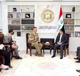 الأعرجي ونائب القائد العام للتحالف الدولي يبحثان الاوضاع الأمنية