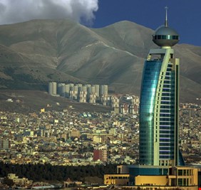 انقلاب أبيض.. موقع مقرب من 