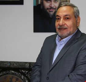 المتحدث باسم الصدر يكشف سبب عدم المشاركة بالانتخابات