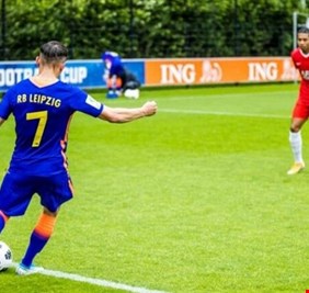 رمية التماس بالقدم والشوط 30 دقيقة.. 