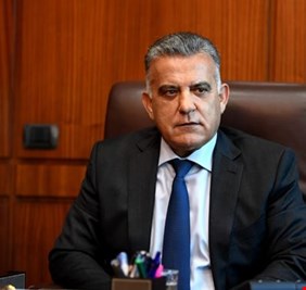 بعد حادث الاعتداء على مواطن عراقي في مطار الحريري .. مدير عام الأمن اللبناني يعتذر، والخارجية العراقية تقول إنه 