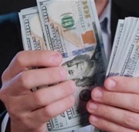 استقرار نسبي بأسعار صرف الدولار في الاسواق المحلية