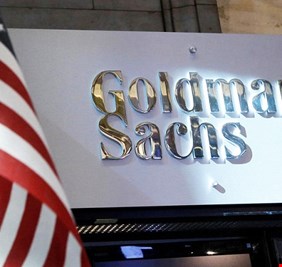 هل يصل سعر برميل النفط إلى 100 دولار؟.. جولدمان ساكس يغير رأيه