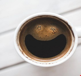 دراسة مفاجئة : شرب القهوة يمكن أن يقلل من خطر صحي مقلق!