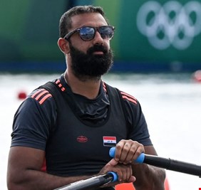 البطل العراقي محمد الخفاجي يتأهل الى ربع نهائي فردي التجديف