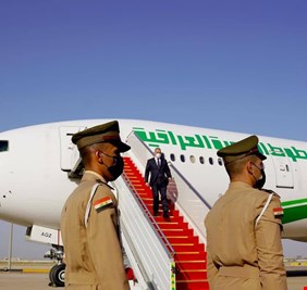 بماذا غرًد الكاظمي حين وضع قدمه في الطائرة العراقية وهو يغادر واشنطن؟