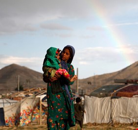 ذا إكونوميست : قرابة ألف أفغاني يعبرون يوميا إلى تركيا عبر إيران