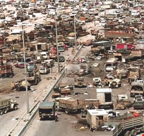 كوارث صدام .. غزو الكويت التي أكلت 50 مليار دولار من اموال الشعب العراقي تعويضات ظالمة !