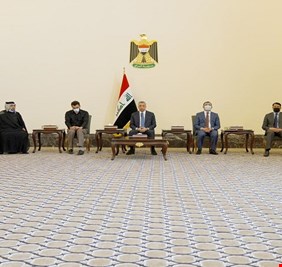 الكاظمي لعوائل ضحايا مستشفى الحسين : نتائج التحقيق ستظهر قريباً، وأعدكم بمعاقبة المقصر أشد العقاب